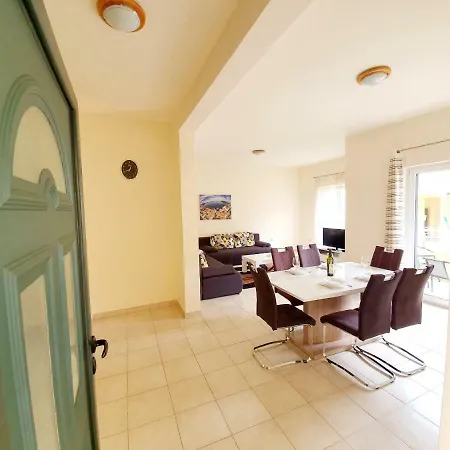 Apartman Jelena פודגוריצה